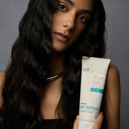 Almond Hydrating Conditioner image number null