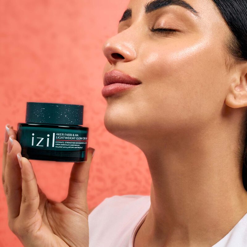 Aker Fassi & HA Lightweight Glow Cream image number null